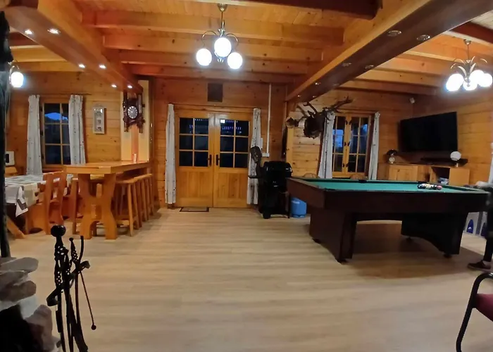 Holiday home Dom Na Mazurach Wynajem Caloroczny Blisko Jeziora Nidzkie Bilard Sauna Pogobie Tylne