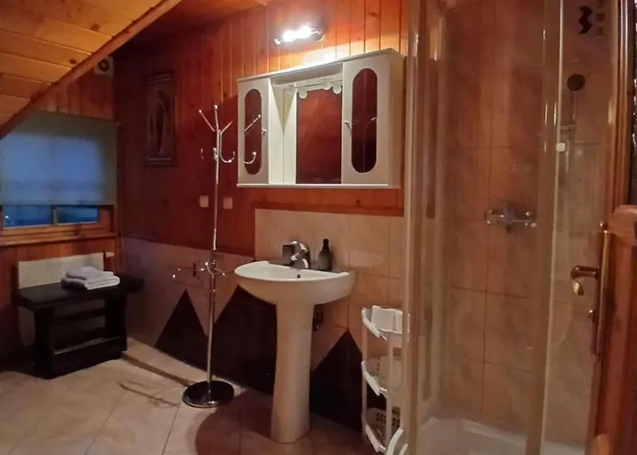 Holiday home Dom Na Mazurach Wynajem Caloroczny Blisko Jeziora Nidzkie Bilard Sauna Pogobie Tylne